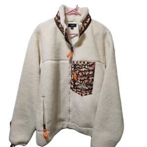 Aire Libre Sherpa Fleece Jacket with Patterned Accents